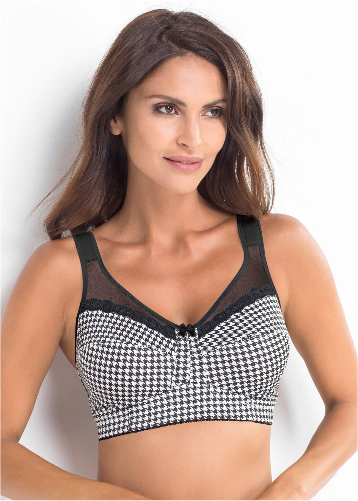 Entlastungs-BH BONPRIX, Damen, Gr. 95, Cup D, schwarz (schwarz, weiß bedruckt), Obermaterial: 86% Polyamid, 14% Elasthan. Futter: 100% Baumwolle. Spitze: 90% Polyamid, 10% Elasthan, mehrfarbig, BHs Entlastungs-BH, mit gepolsterten Trägern, mit Haken & Öse