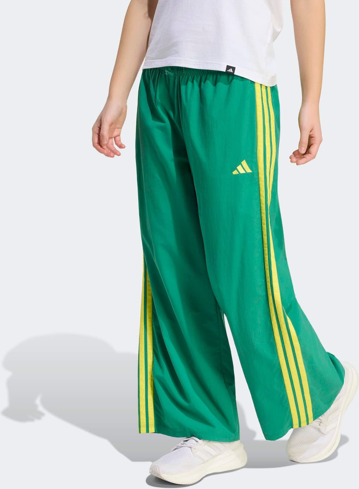 Sporthose ADIDAS SPORTSWEAR "W 3S WV PT WC", Damen, Gr. S, N-Gr, grün (bgrün, byello, normal, gr.), Obermaterial: 100% Polyamid, Hosen Sporthose, für Erwachsene, mit Gummizug, normale Weite bgrün, byello, normal, gr. S, N-Gr