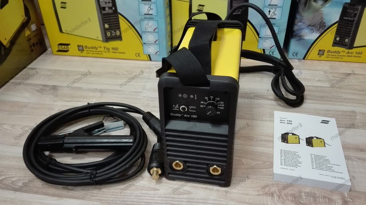Esab Saldatrice inverter Buddy Arc 180 (180 A) con cavi e pinze pronta all'uso