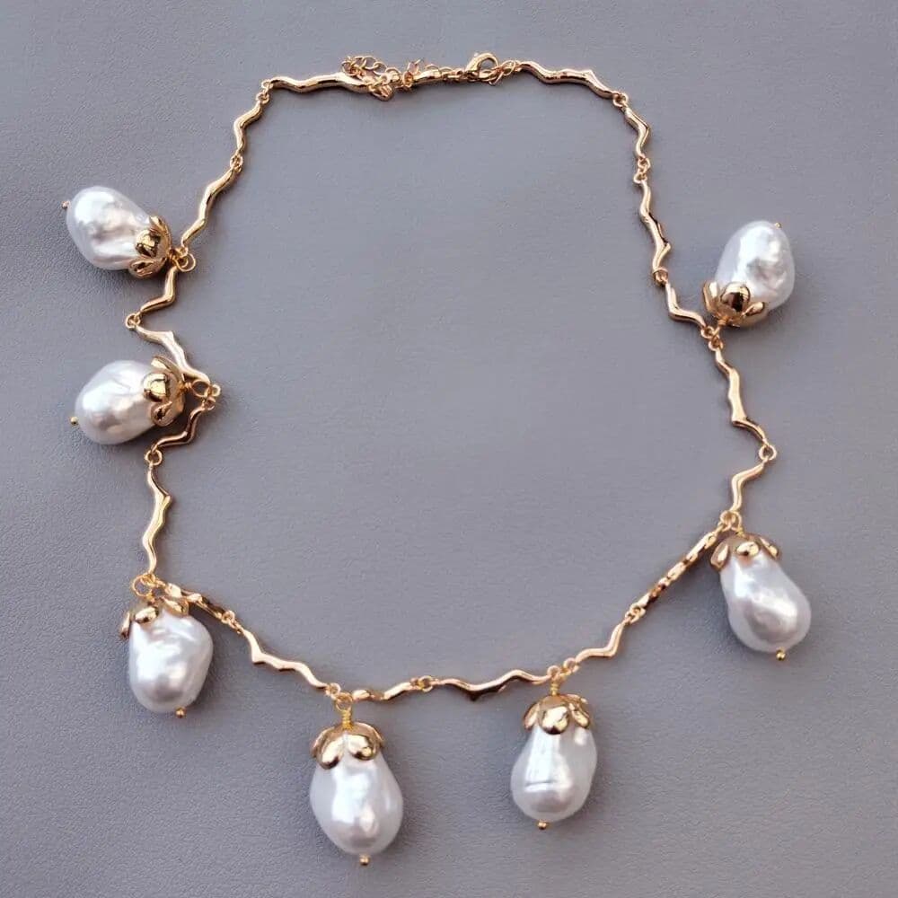 KAKAIBAGEMS YYGEM Gold Plated 17x25mm White Sea Shell Pearl Chain Link Necklace Birthday Jewelry Gifts Wholesale