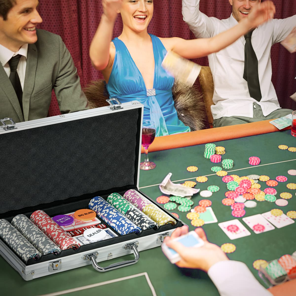 Sportnow Set Poker per 9-10 Giocatori con 500 Fiches, 2 Mazzi di Carte e 5 Dadi, in Alluminio e Poliestere Aosom