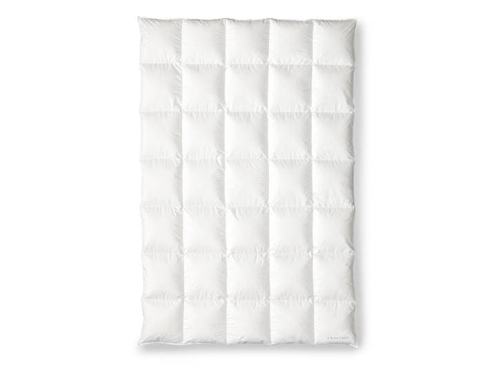 Couette en duvet chaude Birta 200 x 200cm Blanc/Blanc Batiste fin avec aloe vera et finition vitalité