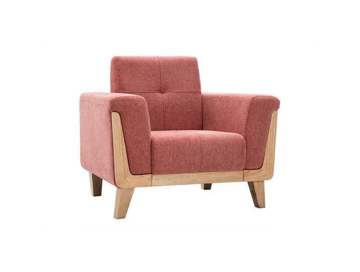 Fauteuil scandinave en tissu terracotta et bois clair FJORD