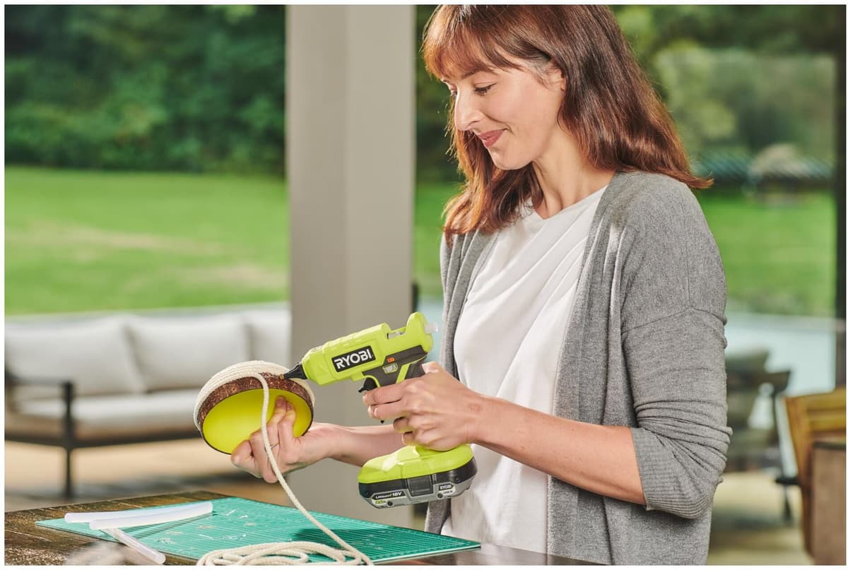 Heissklebepistole RYOBI "RYOBI RGLU18-0, 18 V, Solo", grün (grau), Heissklebepistolen, Heissklebepistole grau Einheitsgröße