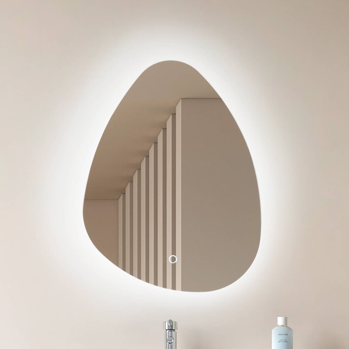 Lucande LED tükör Celestiel, csepp alakú, CCT, 60 cm, Króm / ezüst, Fürdőszoba, Üveg, Modern