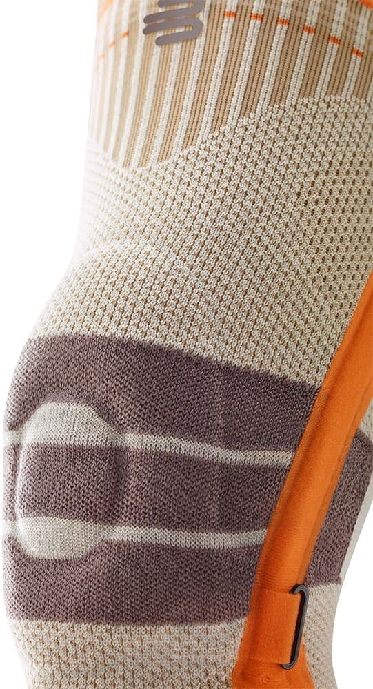 Kniebandage BAUERFEIND "Outdoor Knee Support", Gr. M, orange (orange l), Polyamid, Bandagen Kniebandage, mit Omega-Pad, elastisches Material, für den Unterkörper orange l M