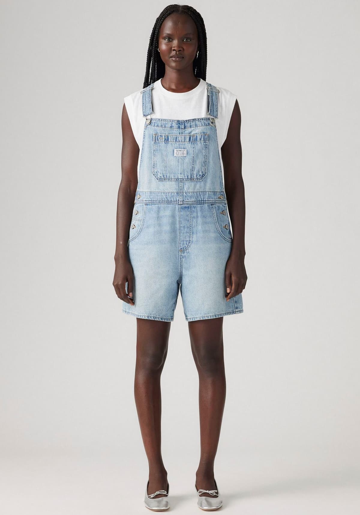 Latzhose LEVI'S "UTILITY SHORTALL", Damen, Gr. S (36), N-Gr, blau (summer job), Web, Obermaterial: 100% Baumwolle, unifarben, relaxed fit ca. Mitte Oberschenkel, Hosen Latzhose, Sommerhose im Five-Pocket Style summer job S (36), N-Gr