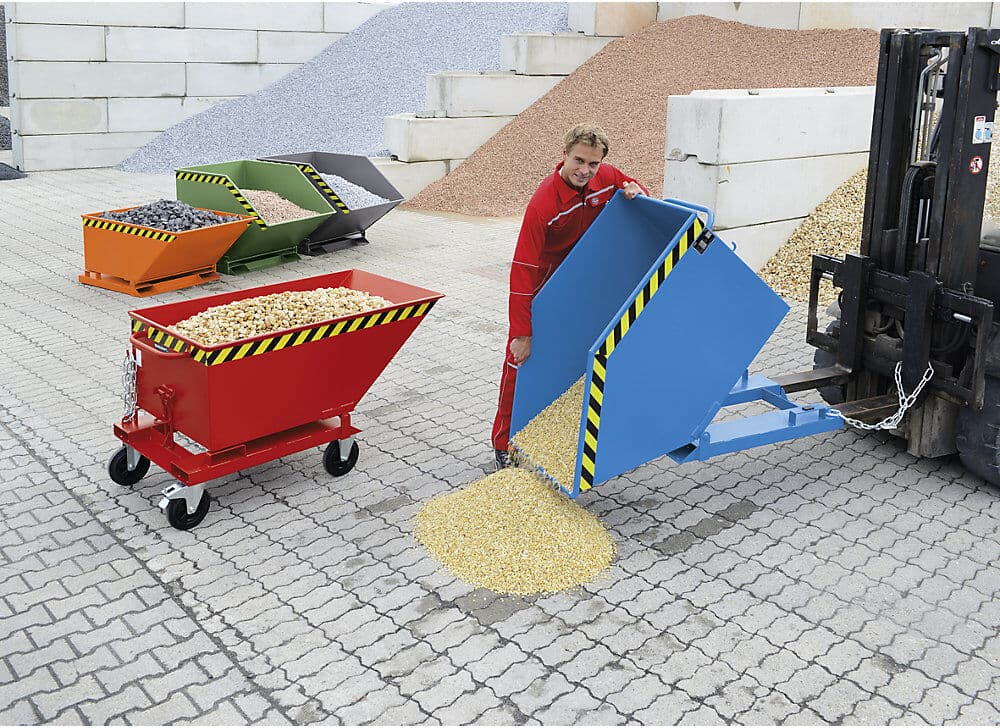 Kippmulde mit Klappmechanismus, Bauform niedrig, Volumen 0,4 m³, feuerverzinkt nach EN ISO 1461 eurokraft pro