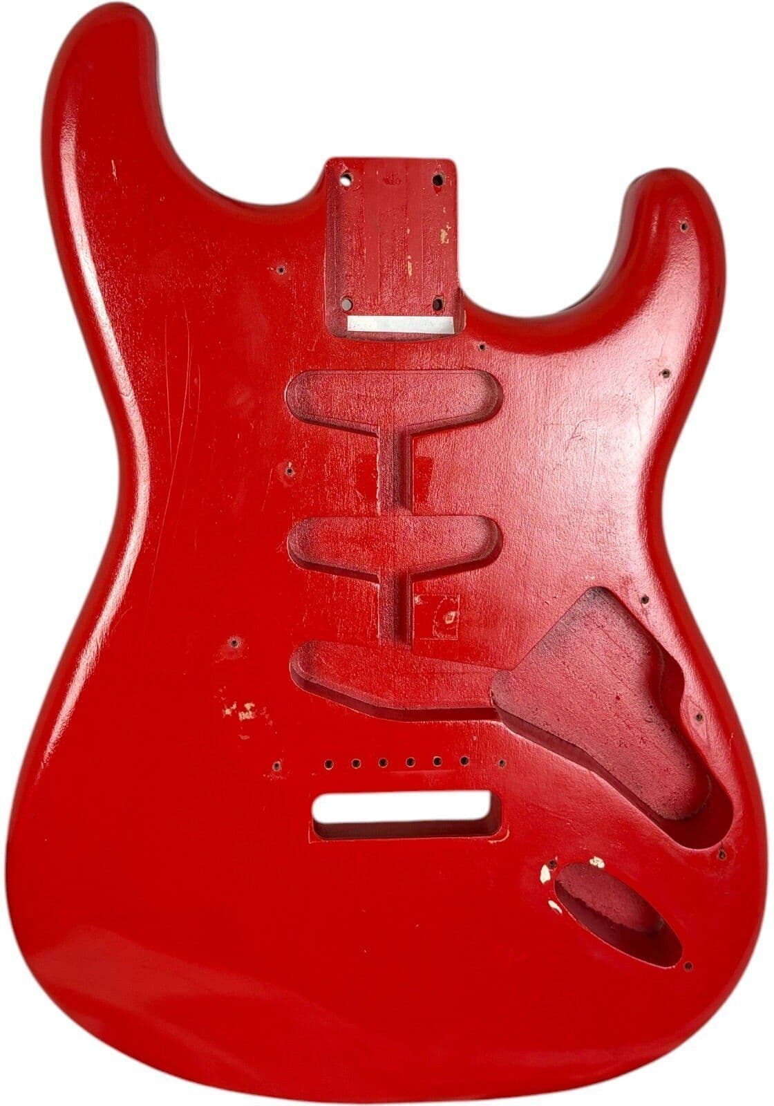 Fender Japan Stratocaster korpus - ponownie polakierowany na czerwono   czerwony - Refurbished