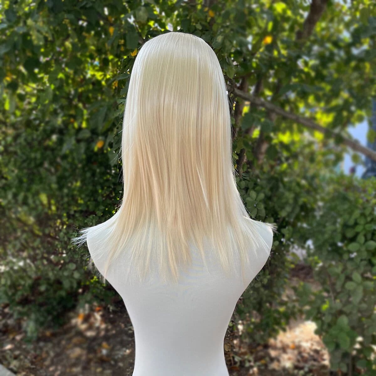 Artjosy Light Blonde Shoulder Length Synthetic Lace Front Wigs for Women 13x4 Glueless Middle Part Synthetic Wigs 150% Density Natural