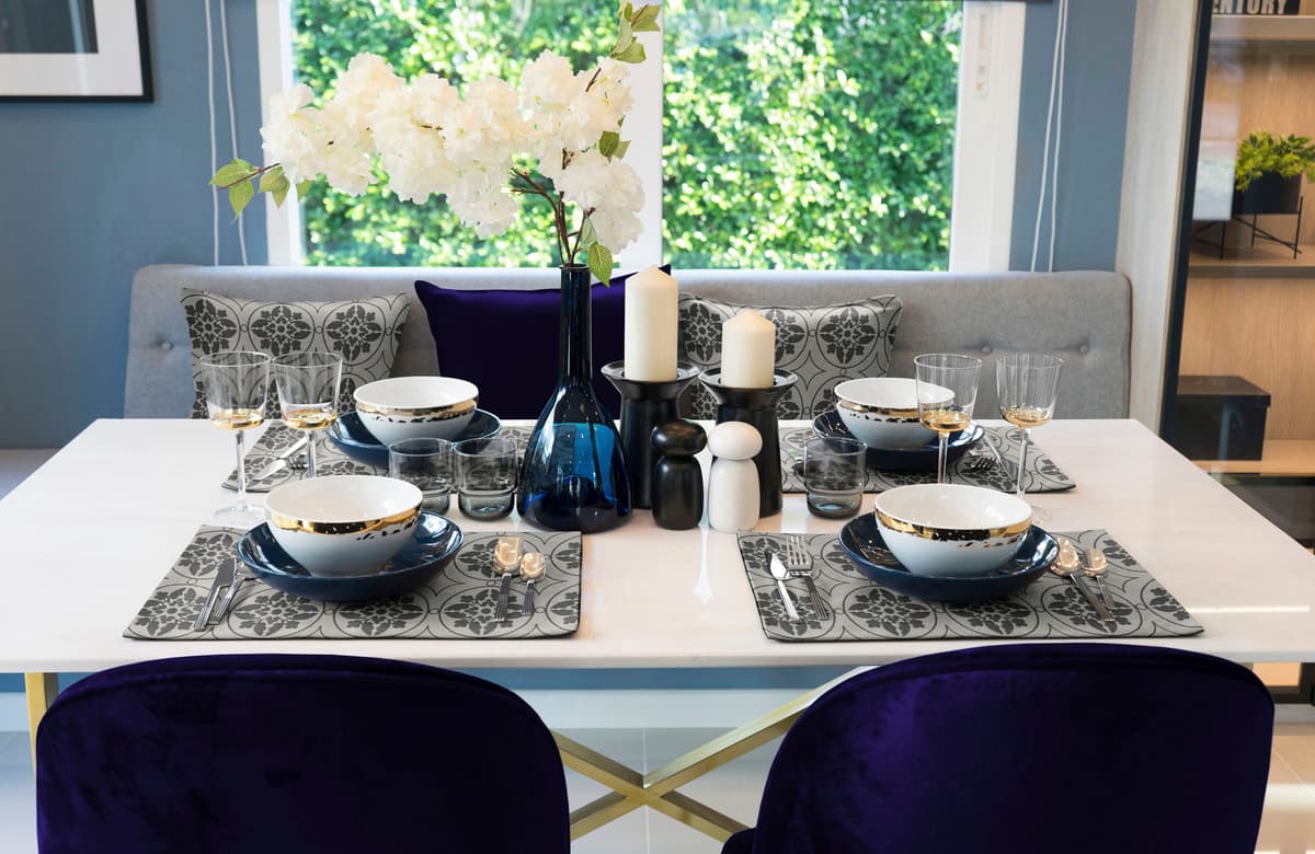 Platzset ADAM "Romantic Puligny" Gr. 1, schwarz, B:40cm L:40cm, Obermaterial: 100% Baumwolle, Platzsets, Platzset, GOTS organic,zertifiziert durch CERES 0242,Made in Germany schwarz B/L: 40cm x 40cm, 2 Stk., Bio-Baumwolle, quadratisch