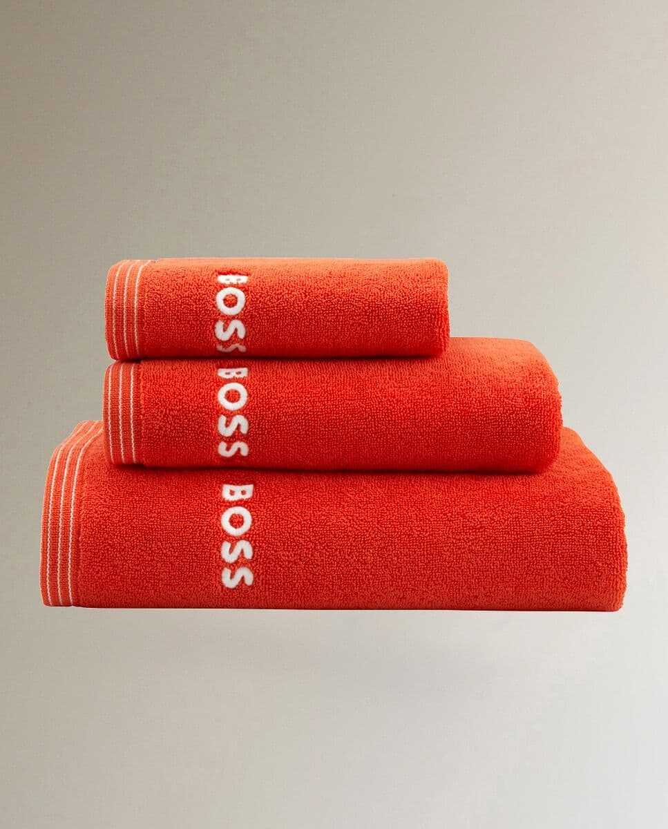 Boss Toalla de baño algodón 600 gr-m2 Edge.  (Lavabo) Rojo