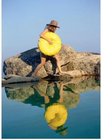 Slim Aarons Finding A Spot