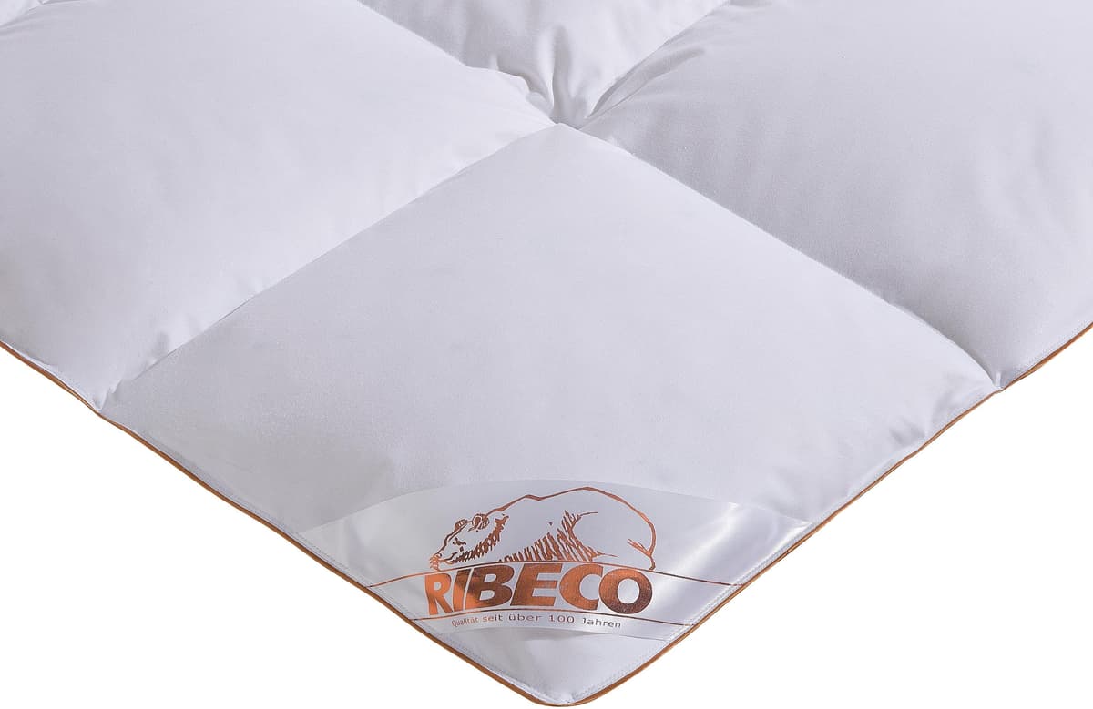 Daunenbettdecke RIBECO "Ella", weiss (weiß), B:135cm L:200cm, Bezug: 100% Baumwolle. Füllung: 90% Entendaune, 10% Entenfeder, Bettdecken, Daunenbettdecke, Daunendecke zum Top-Preis weiß B/L: 135cm x 200cm, extrawarm