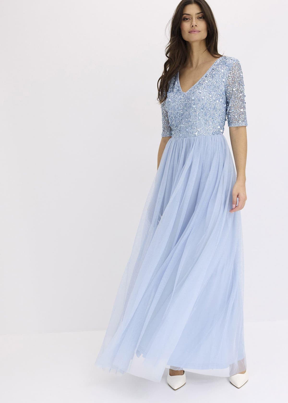 bonprix Abendkleid aus zartem Tüll mit Paillettenstickerei, blau, Gr.36, Elegantes Kleid aus Tüll mit bezaubernder Paillettenstickerei im Oberteil