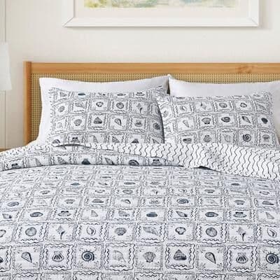 Linery & Co. Coastal Seashell Quilt Set with Shams
