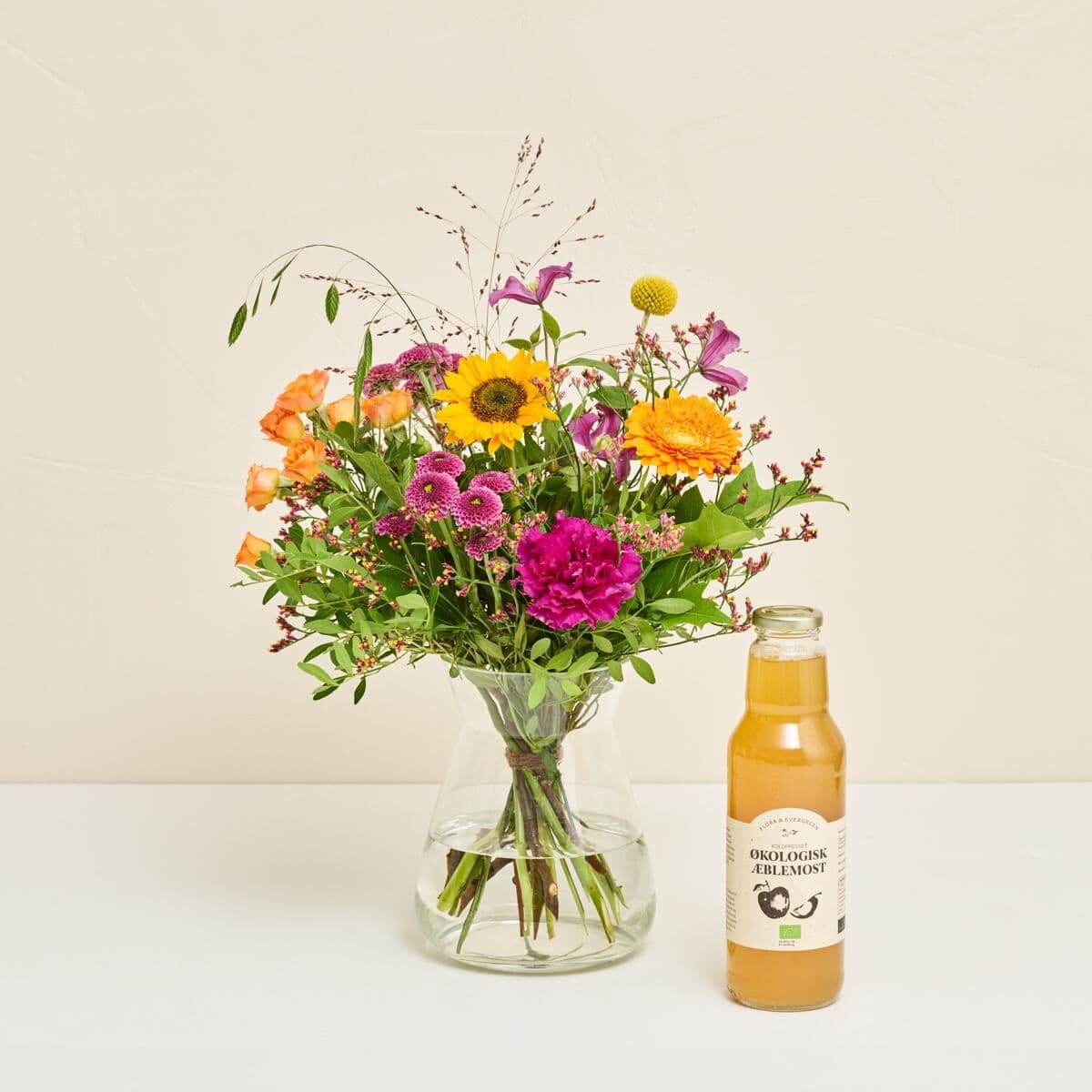 Den varme med F&E æblemost  Send Blomster  Interflora