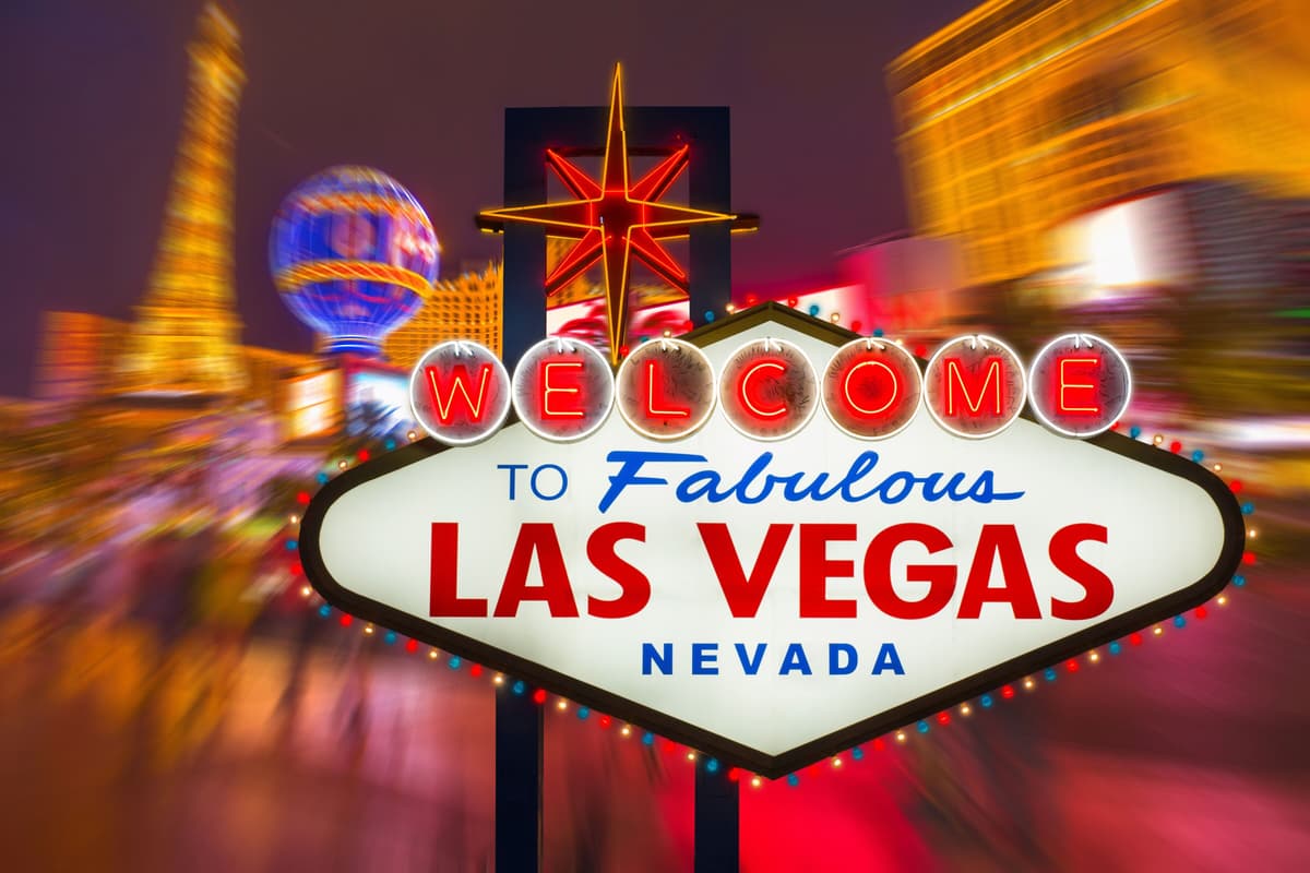 Fototapete PAPERMOON "Fabulous Las vegas", bunt, B:4m L:2,6m, Vlies, Tapeten, Fototapete bunt B/L: 4m x 2,6m, Bahnen: 8 Stk.