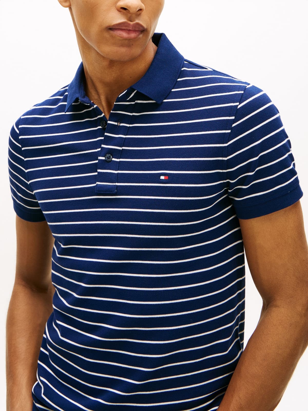 Poloshirt TOMMY HILFIGER "1985 SLIM POLO", Herren, Gr. S, blau (carbon navy, ivory petal), Piqué, Obermaterial: 96% Baumwolle, 4% Elasthan, Shirts Poloshirt, Markenstickerei, aus Baumwoll-Piqué carbon navy, ivory petal S