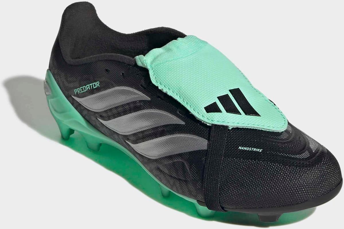 Fussballschuh ADIDAS PERFORMANCE "PREDATOR LEAGUE KIDS, FESTE BÖDEN, UMSCHLAGBARE ZUNGE", Jungen, Gr. 35, grün (core schwarz, silber metallic, pulse mint), Synthetik, Textil, Schuhe Fussballschuh, für Rasen und feste Böden, gespielt bei der WM core schwar