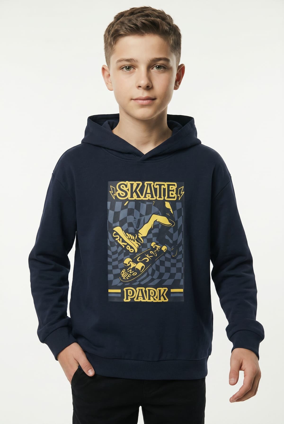Kapuzensweatshirt NAME IT "NKMVELTEN LS RLX SWEAT WH UNB", Jungen, Gr. 146/152, blau (navy blazer print:sk8), Sweatware, Obermaterial: 60% Baumwolle, 40% Polyester, bedruckt, relaxed fit normal, Rundhals, Rippbündchen, Sweatshirts Kapuzensweatshirt, Baumw