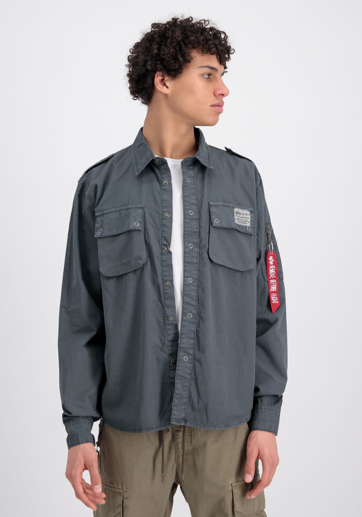Oversize-Shirt ALPHA INDUSTRIES "Urban Military Shirt", Herren, Gr. M, grau (vintage grau), Obermaterial: 100% Baumwolle, Shirts Oversize-Shirt