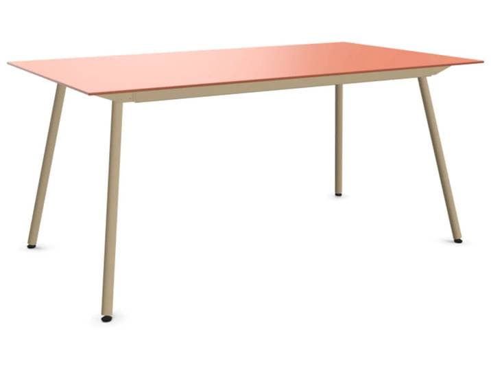Glasfaser-Tisch Locarno von Schaffner / Farbe: Terracotta / Grösse: 160 x 90 cm