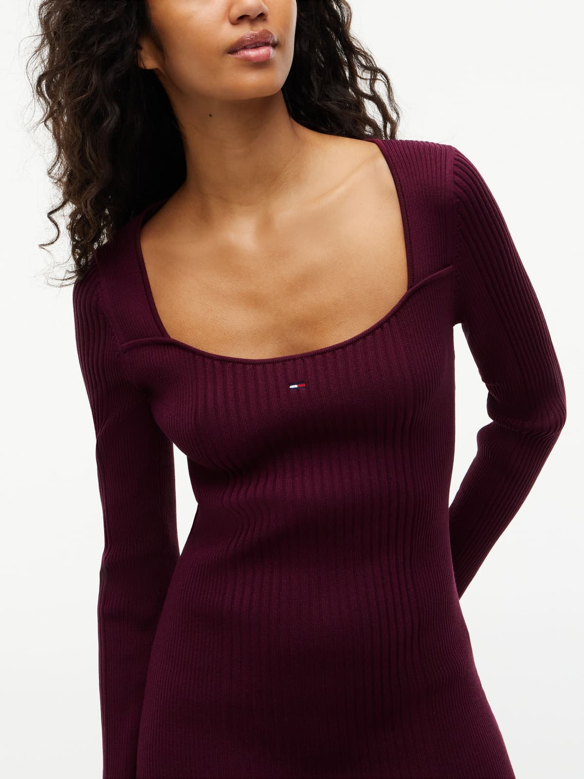 Sweatkleid TOMMY JEANS "TJW MIDI BODYCON SWEATER DRESS", Damen, Gr. XS (34), N-Gr, Langarm, Sweatware, calypso berry, Sweatware, Obermaterial: 54% Polyester, 29% Viskose, 17% Nylon, unifarben, figurbetont wadenlang, tiefer Rundhals, gerader Abschluss, Kle