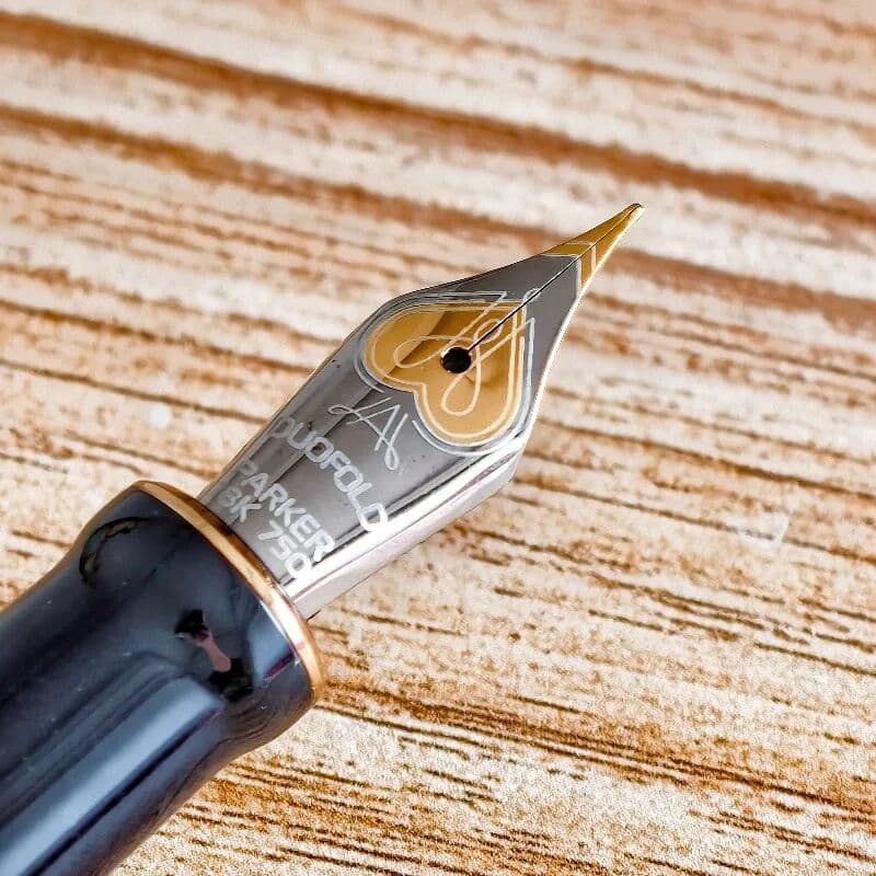 NONE Professional Fine-carved Fountain Pen with Calligraphy Nib Bird and Heart Design Long Knife Smooth Writing. No.6 Replacement Tip