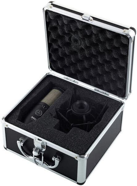 AKG P420